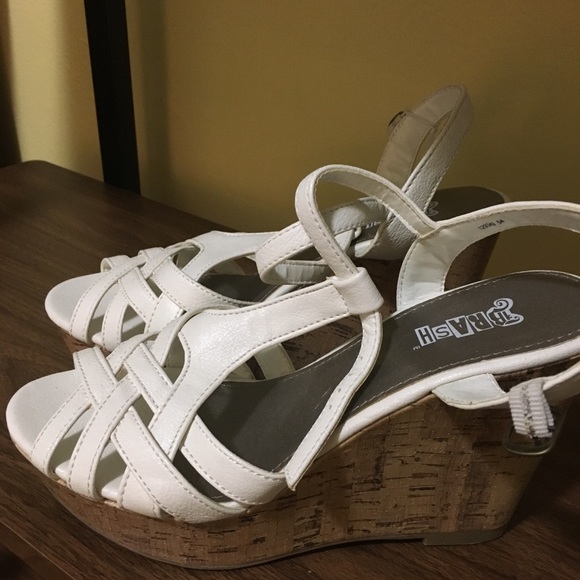 white wedges payless